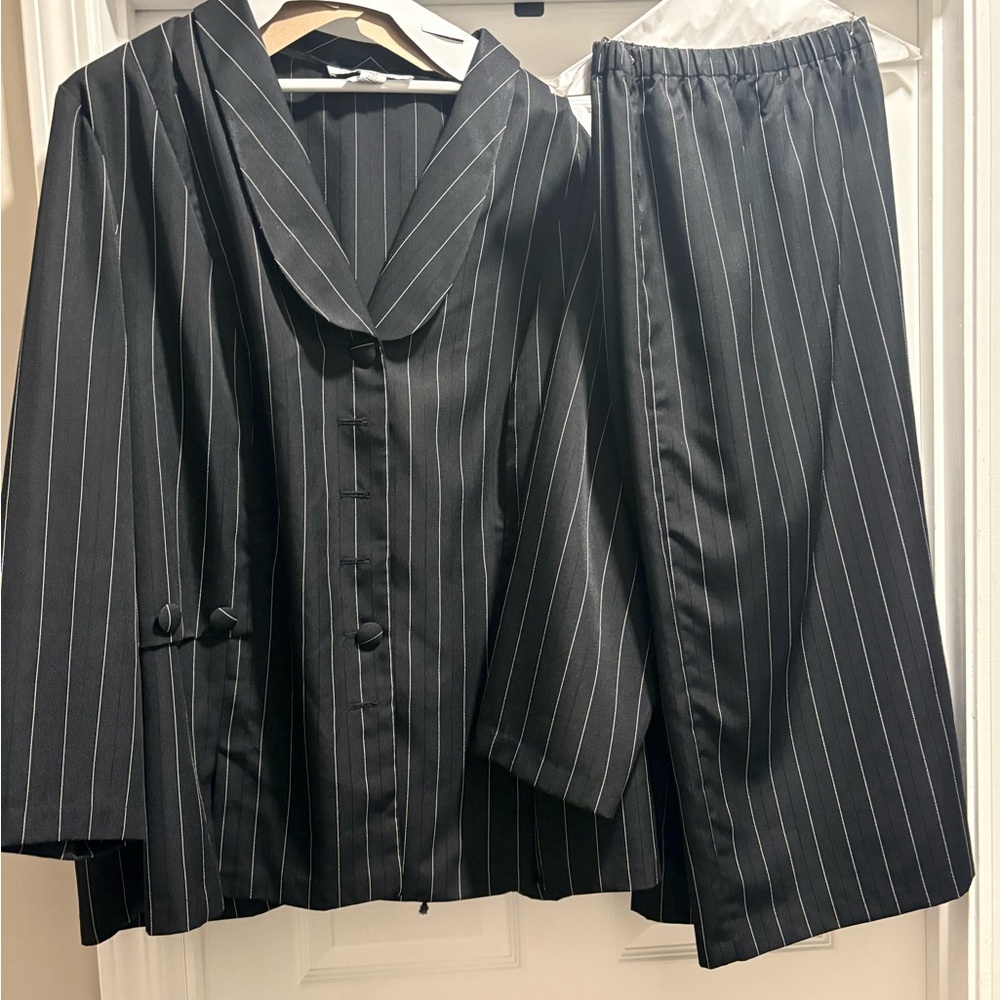 Allison Woods Elegant Black Pinstripe Women's Skirtsuit